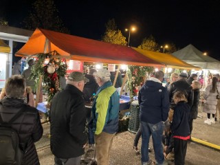 Chässchnitten, Jagertee und viel Gemütllichkeit beim SC Volketswil